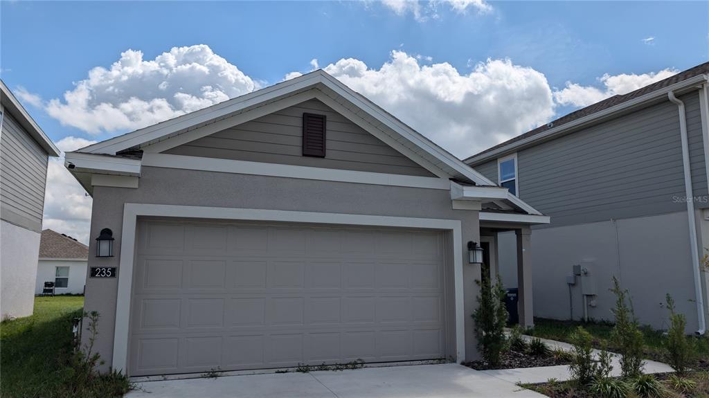 Photo - 235 Hayley St