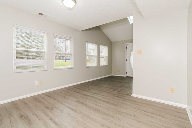 Photo - 2313 Rose Rd