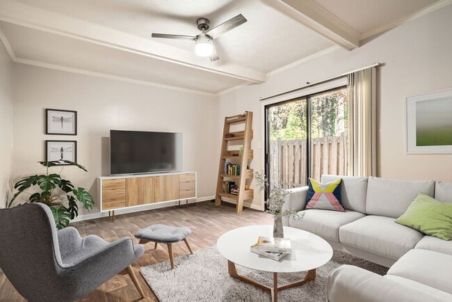 Photo - Charming 2-Bedroom Town Home for Rent in M...