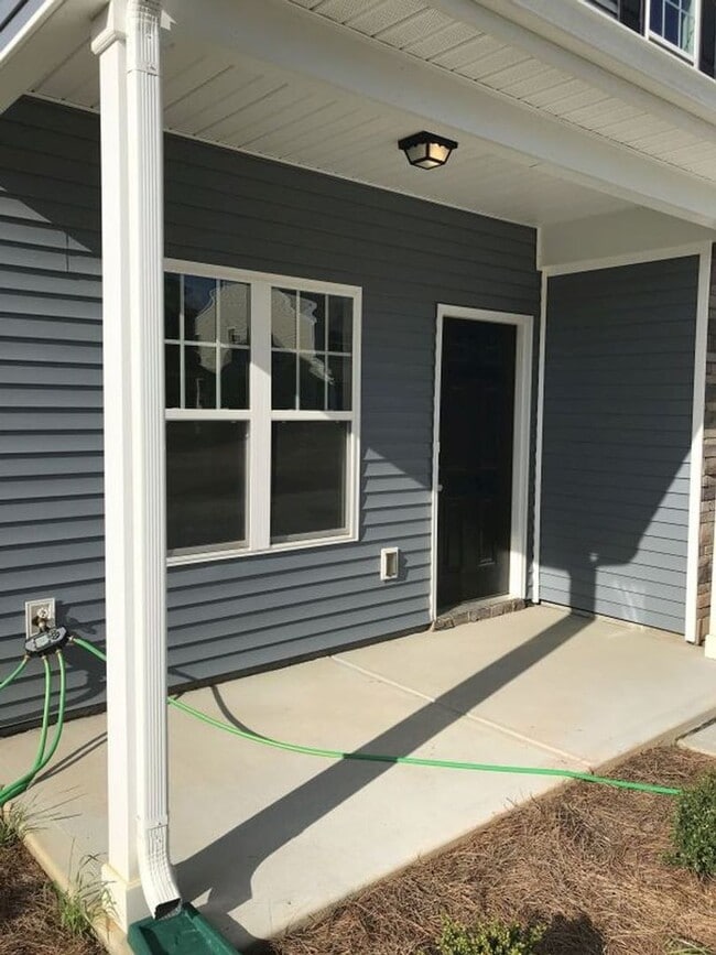 Photo - 2 Story, 3 Bedroom Townhome in SW Charlotte