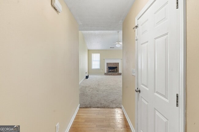 Photo - 5420 Yellow Pine Dr