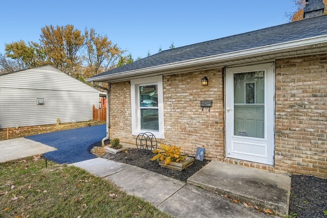 Photo - 601 Boxelder Dr House