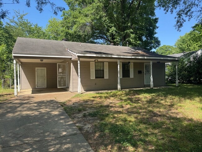 Photo - Charming 2-Bedroom Home in Berclair - A Must See!