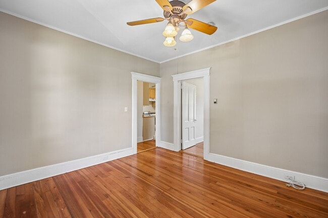 Photo - 76 Montague Pl