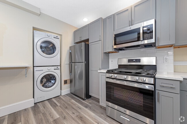 Building Photo - 40 Brackett St Unit 2 Rental