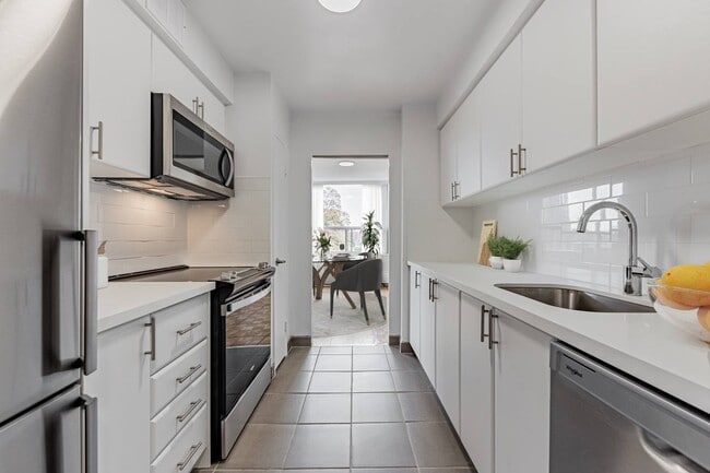 Photo - 606 Avenue Road