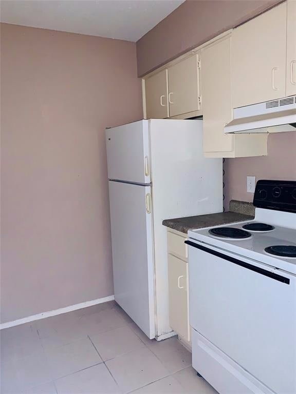 Photo - 1 bd condo downstairs Unit 607