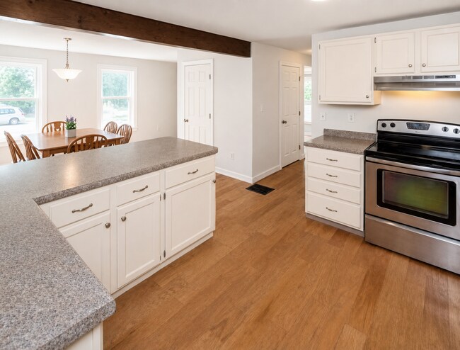 Photo - 50 Buttonwood Rd