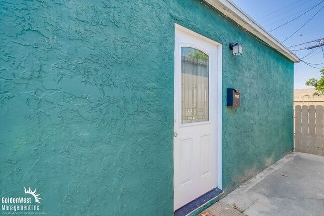 Photo - Modern 3Bdm 1Ba Duplex Home in Desirable Point Loma Heights Neighborhood!