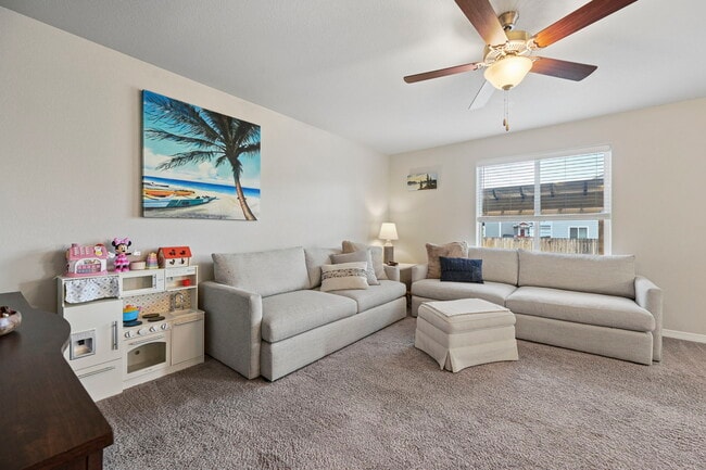 Photo - 6437 Vedder Dr