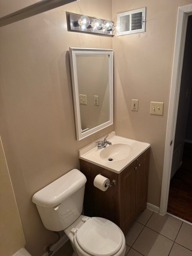 Photo - 9114 New Maple Rd