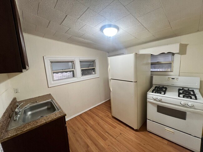 Photo - 771 Beatty St