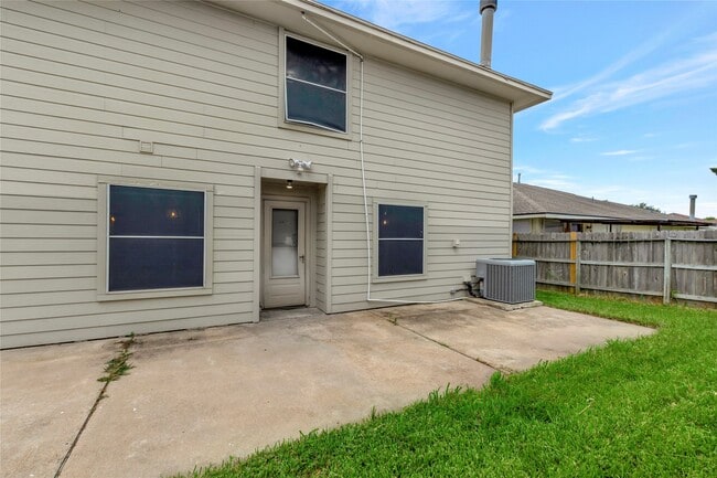 Photo - 11019 Cayman Mist Dr