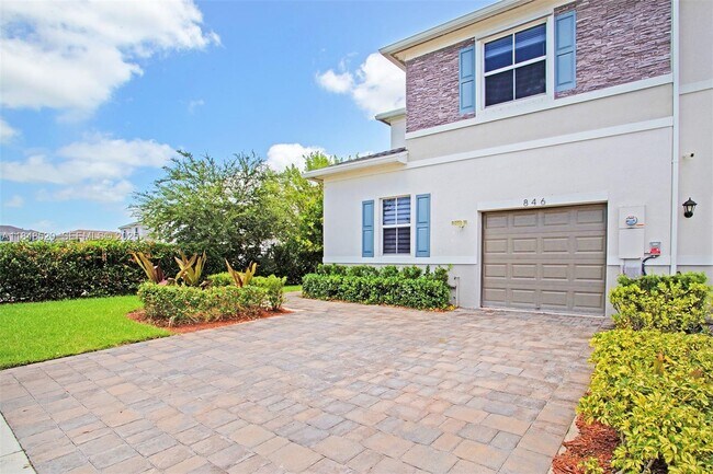 Photo - 846 SE 19th St