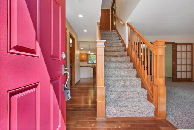 Photo - 440 Taylor Ave