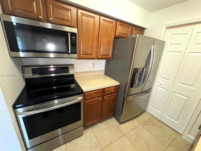 Photo - 733 Riverside Dr Unit 1216