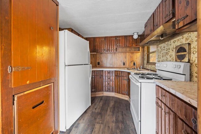 Photo - 4220 State Rd J