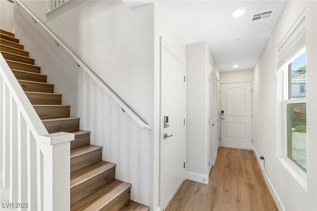 Photo - 302 Quail Dove Ave