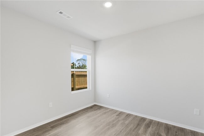 Photo - 6608 NW Vandergriff St