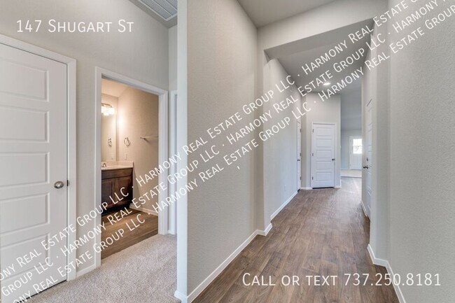 Photo - 147 Shugart St