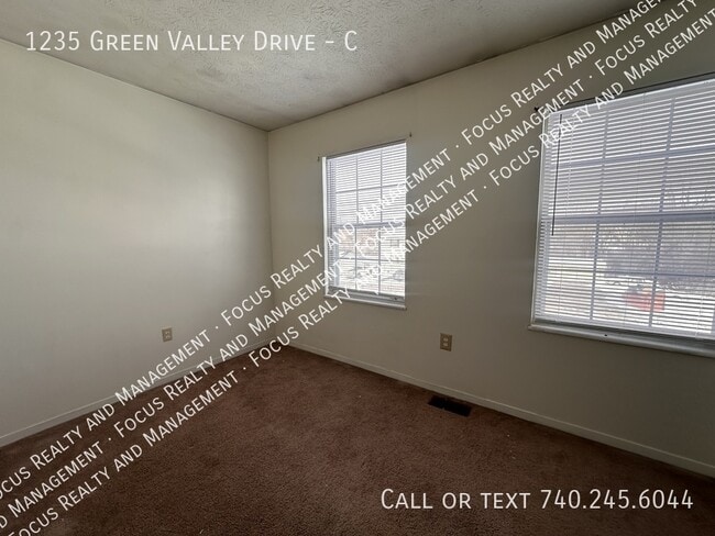 Photo - 1235 Green Valley Dr