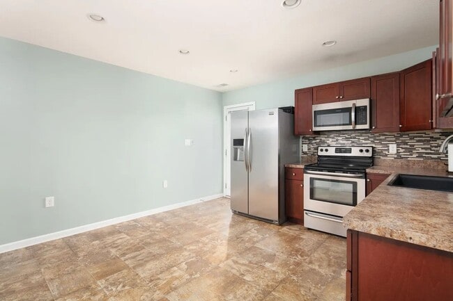 Photo - 138 Nathan Hale Dr