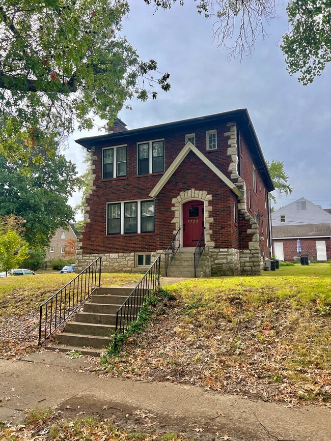 Building Photo - 7728 Delmar Blvd Unit 1st Floor