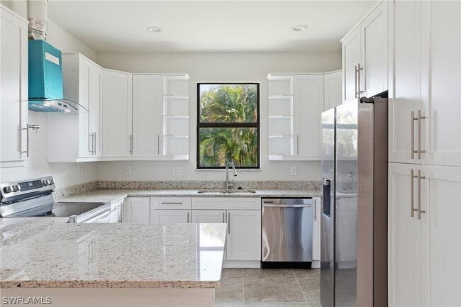 Building Photo - 2303 NW 18th Pl