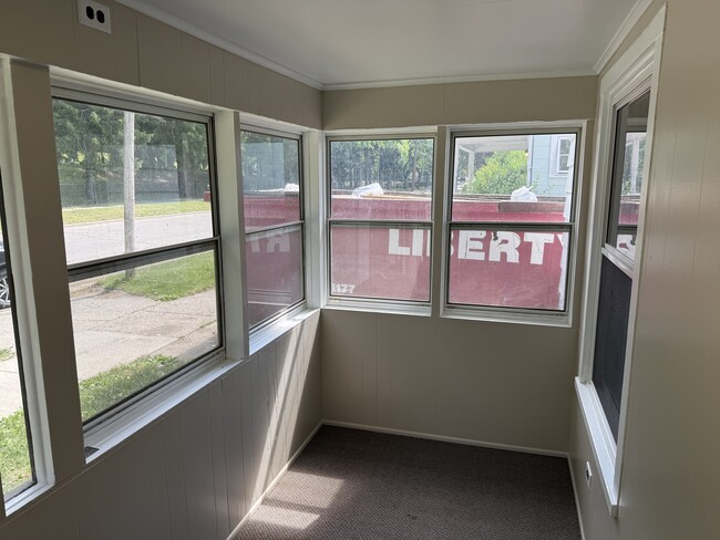 Photo - 243 Rockwell St