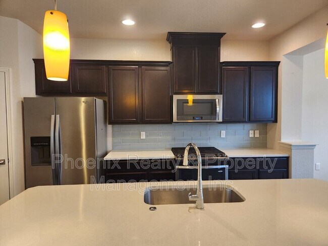 Photo - 589 Gallegos Cir