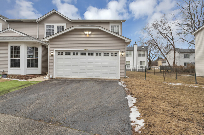 Photo - 1718 Southbridge Ct Townhome