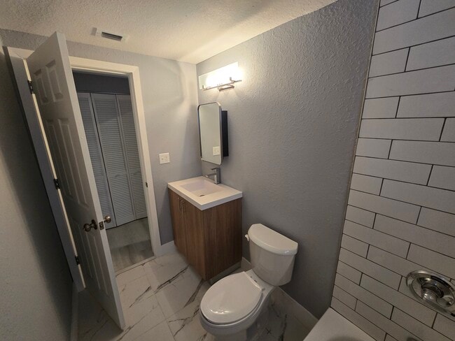 Photo - 2012 SW 24th St