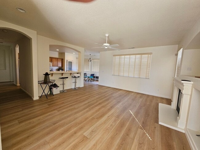 Photo - 1731 Camaraderie Way