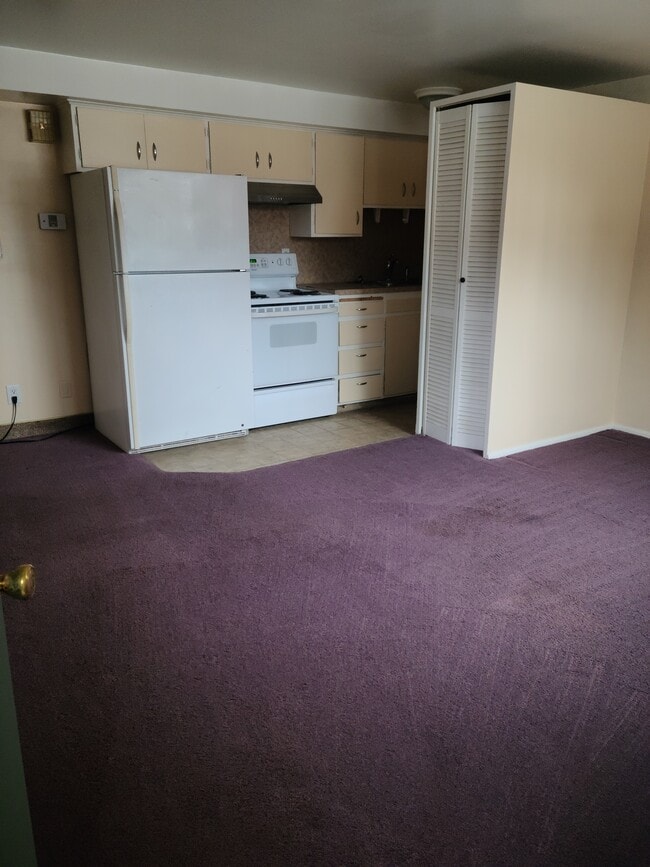 Building Photo - 124 Stanford Ave Unit 124 Rental
