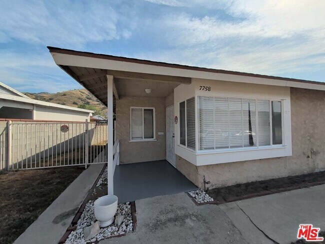 Photo - 7758 N Glenoaks Blvd