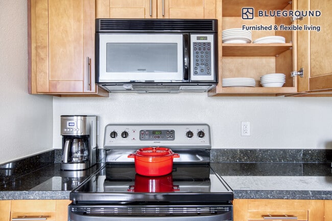 2290 Stockton St Unit SI FL4-ID660