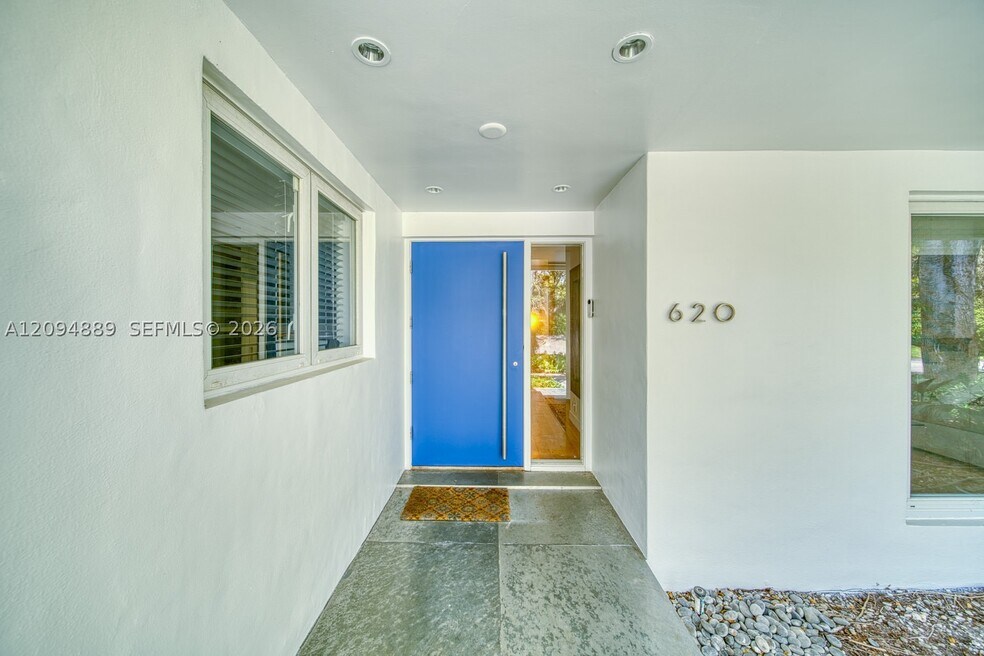 620 Conde Ave