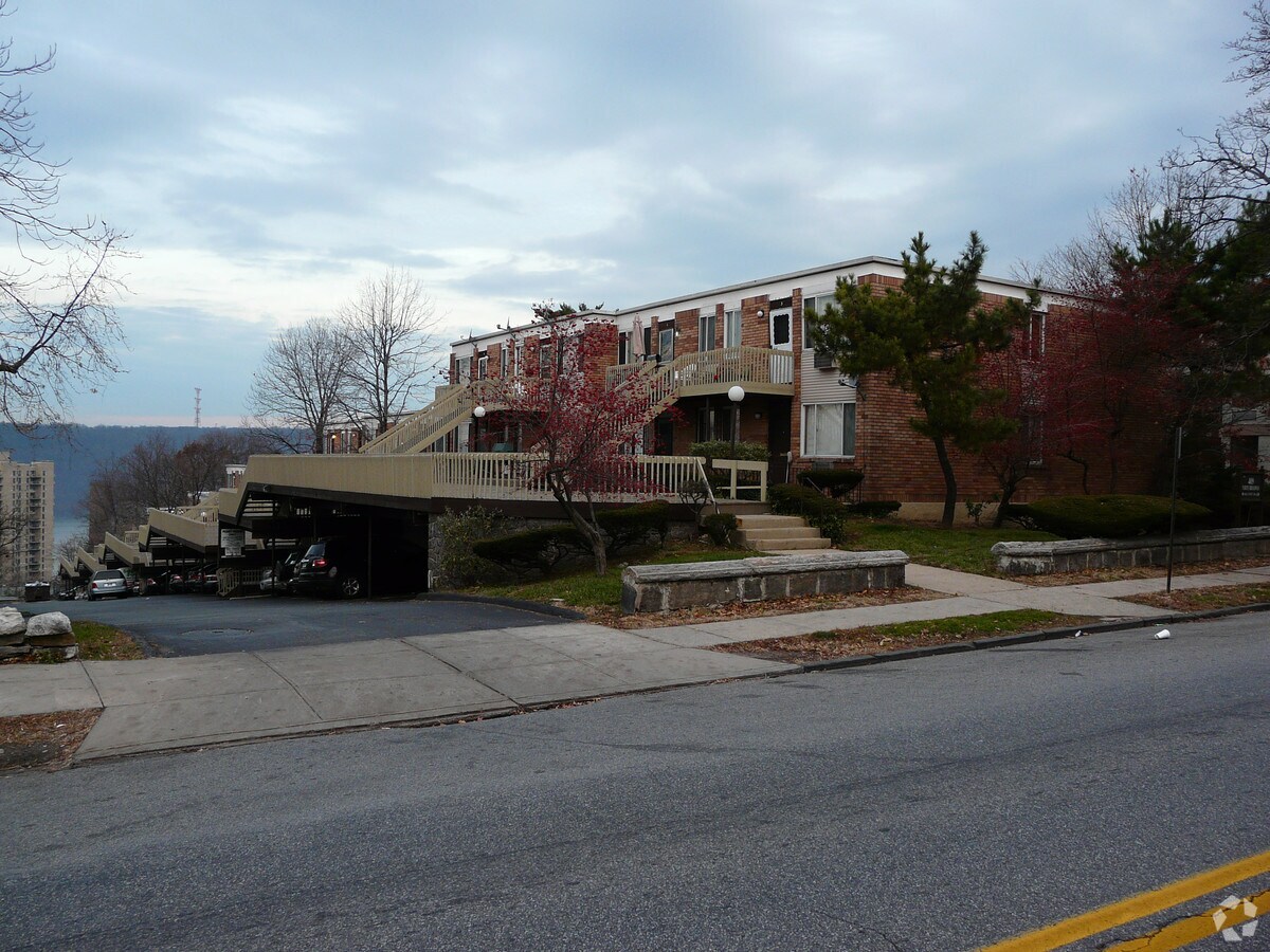 409 N Broadway - 409 N Broadway Apartments
