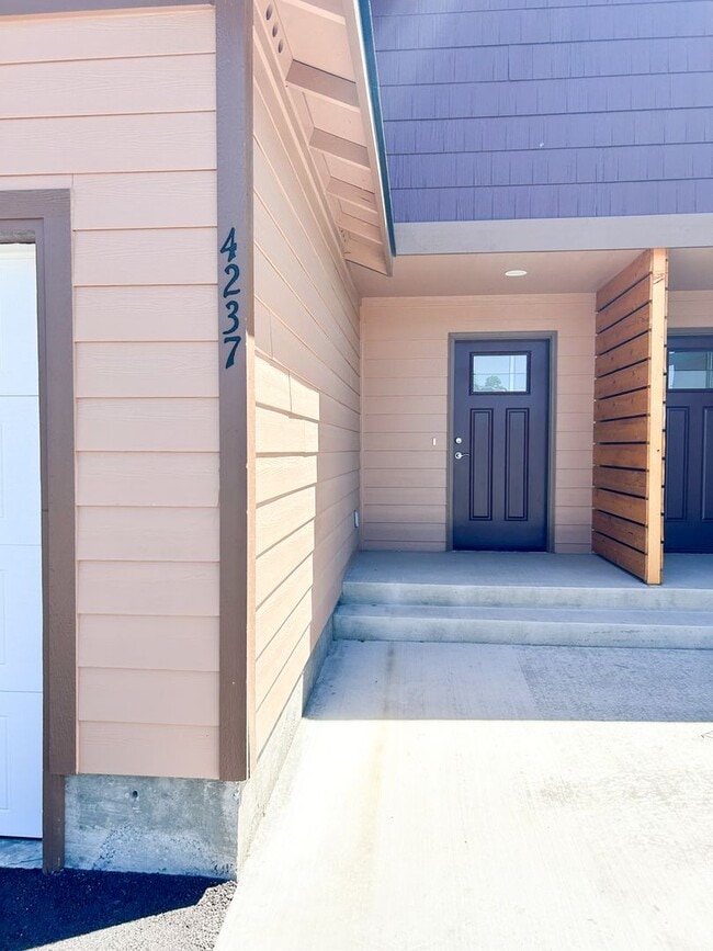Photo - 4237-4239 Wyoming Street Unit 4237