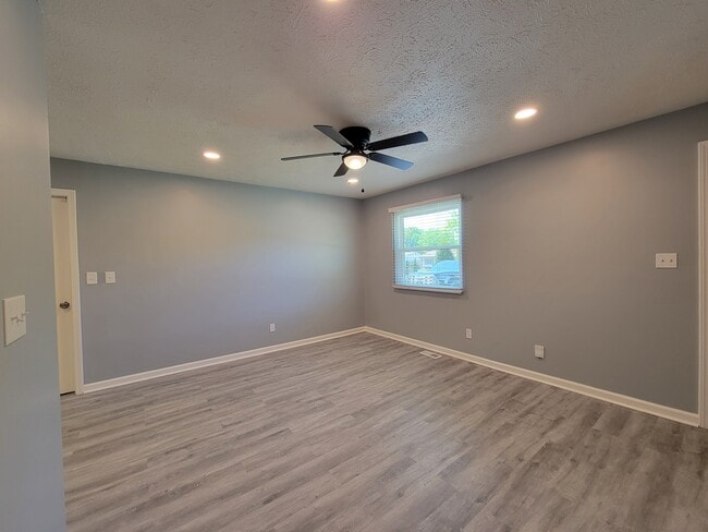 Photo - 1353 New Field Ln