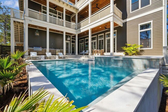 215 Buddy St