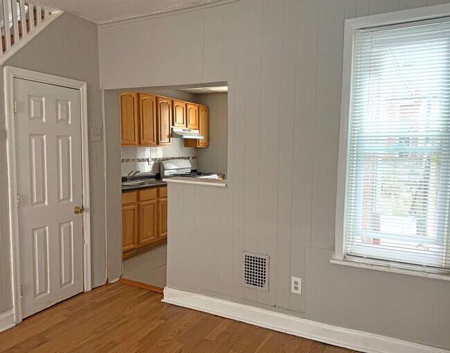 Photo - 1528 S Hollywood St