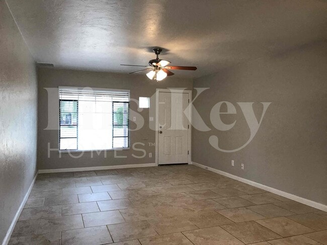 Photo - 1507 W Berridge Ln