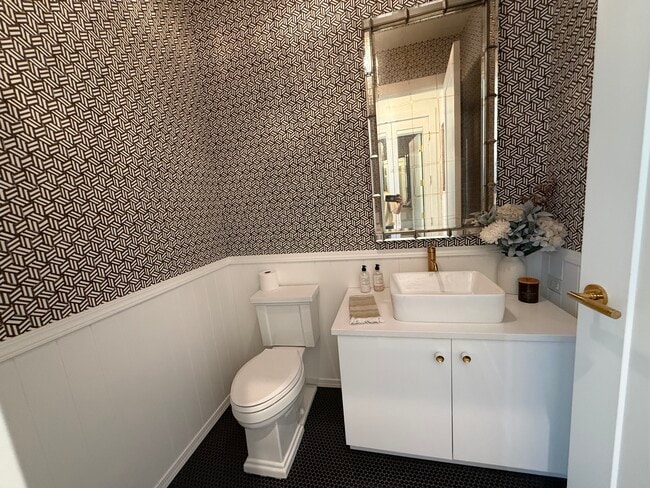 Photo - 116 N Bozeman Ave
