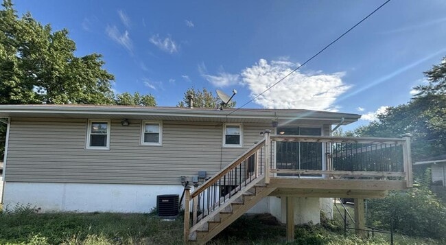 Photo - 224 SW Kingscross Rd