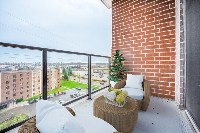 Photo - 611 Davenport