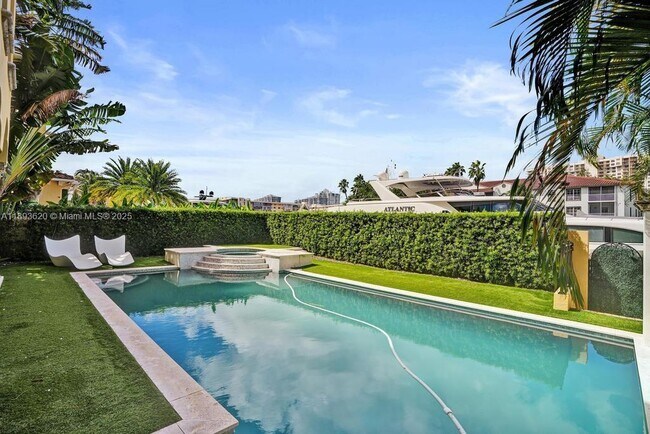 Photo - 1516 Island Blvd