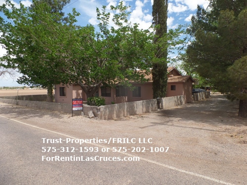 Building Photo - Great remodeled Country Home