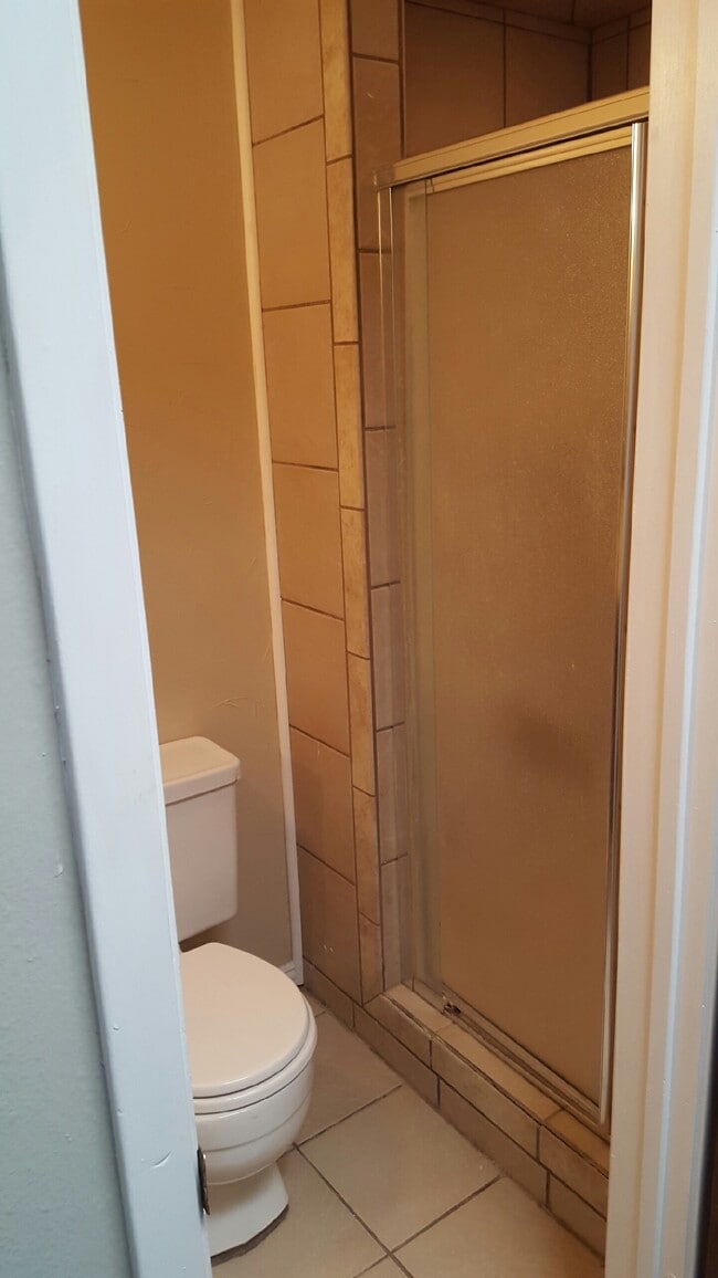 Photo - 5713 Wabash St