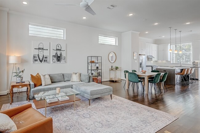 Photo - 1035 Ashland St